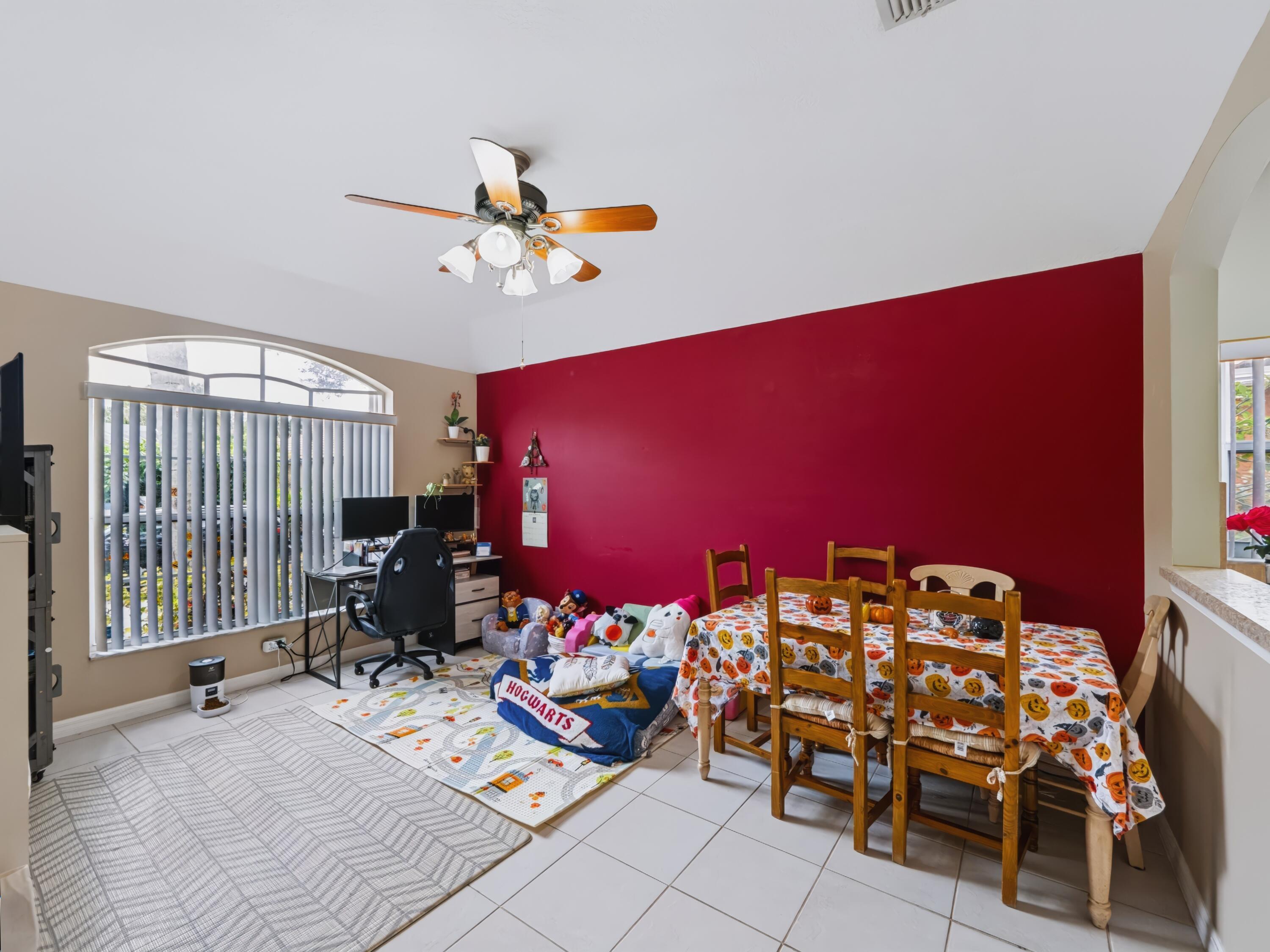 8071 Via Hacienda, Riviera Beach, FL 33418, Riviera Beach - Photo 3