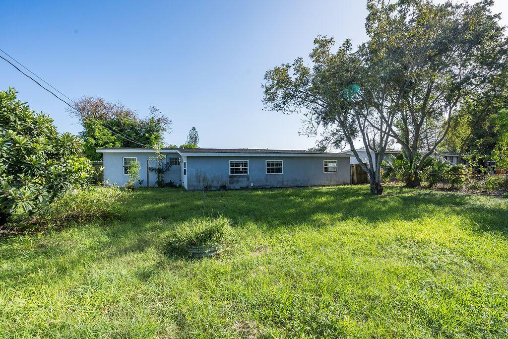 1042 CABOT Drive NE, Palm Bay, FL 32905, Palm Bay - Photo 4