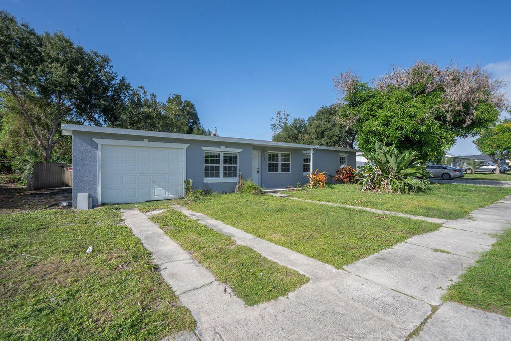1042 CABOT Drive NE, Palm Bay, FL 32905, Palm Bay - Photo 2