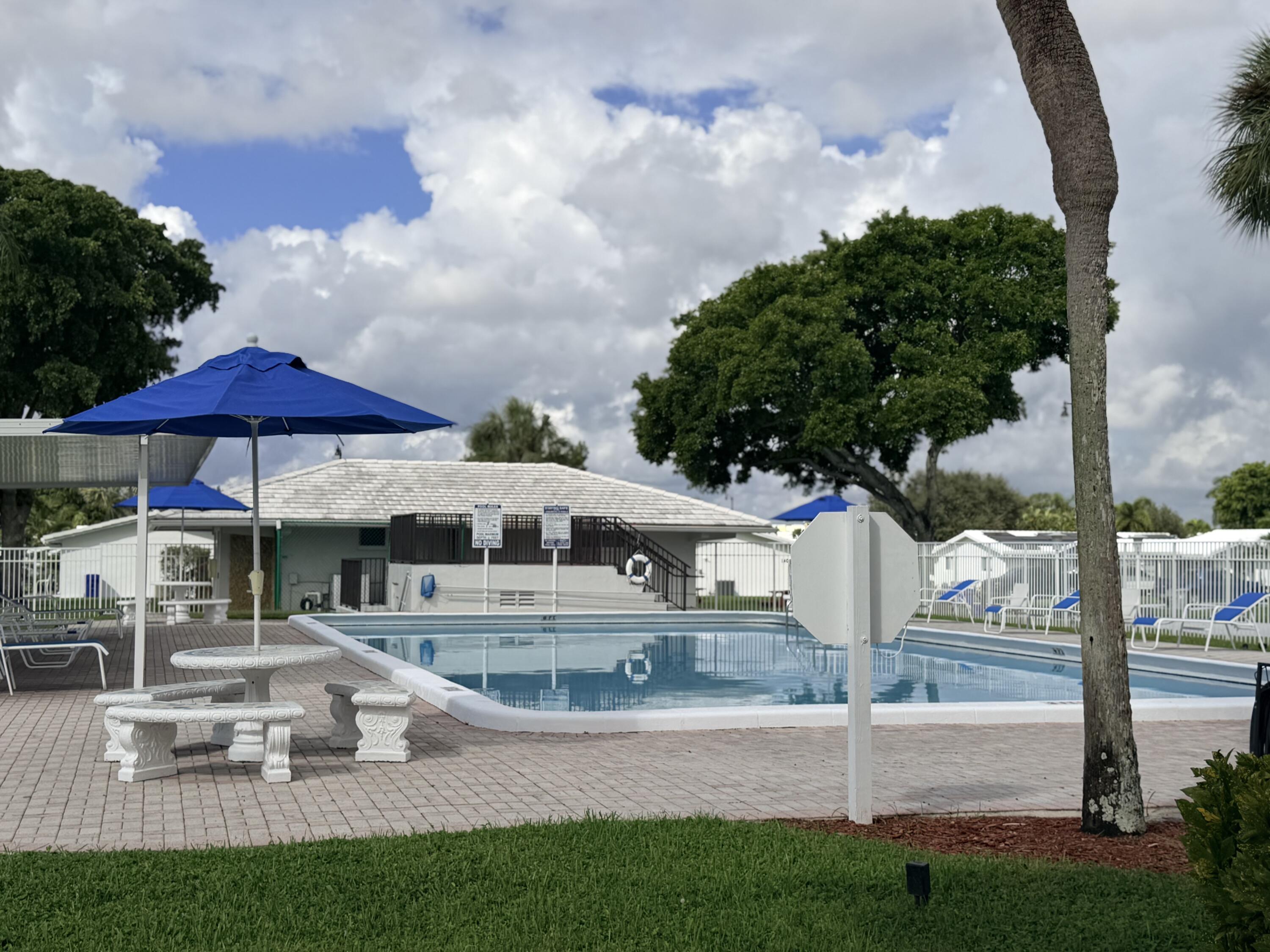 2475 W Golf Boulevard 243, Pompano Beach, FL 33064, Pompano Beach - Photo 2