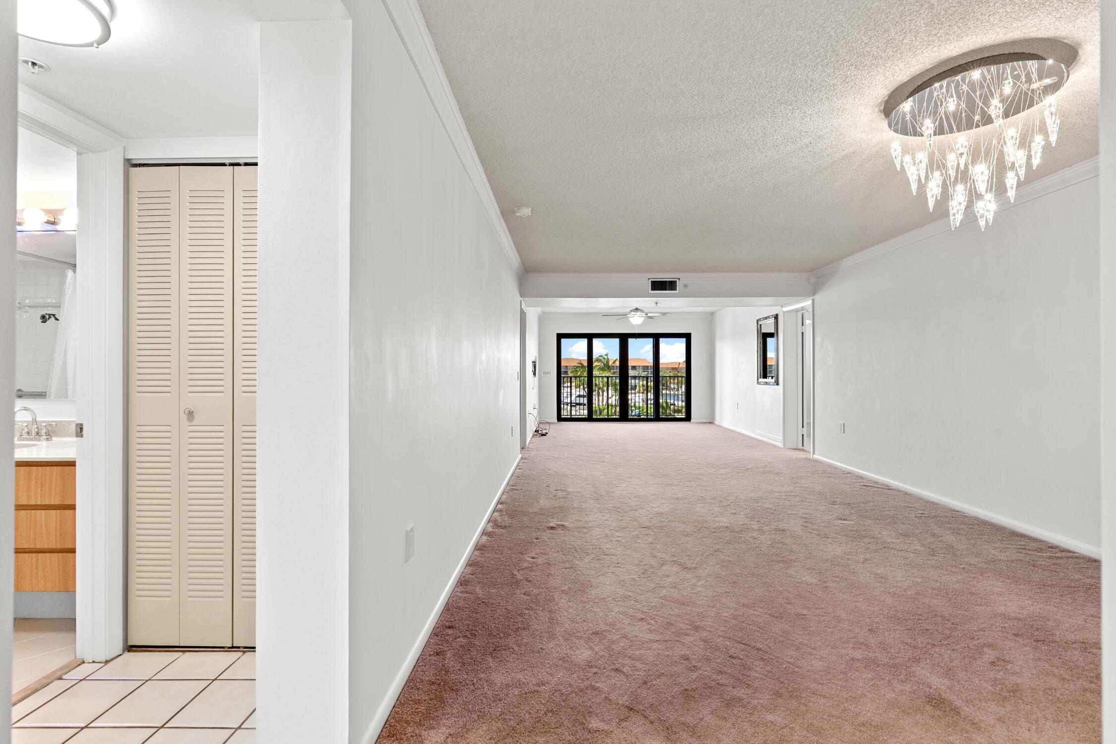 601 SEAFARER Circle 405, Jupiter, FL 33477, Jupiter