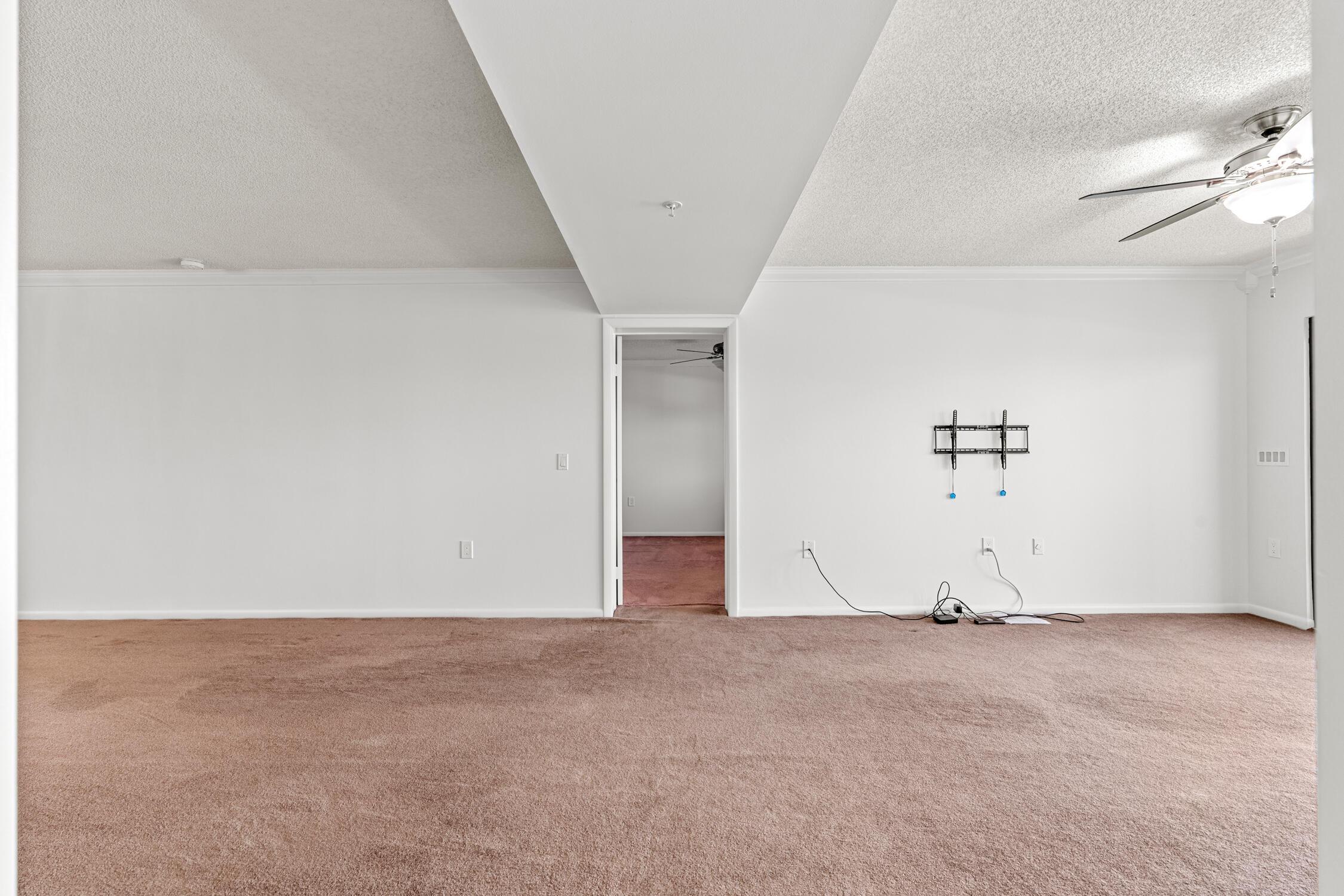 601 SEAFARER Circle 405, Jupiter, FL 33477, Jupiter - Photo 2